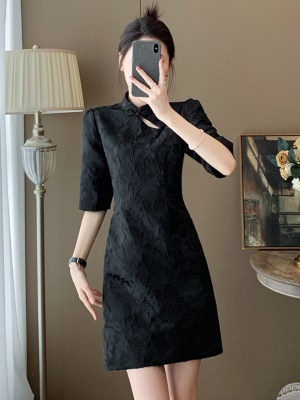 新中式国风中袖连衣裙女春夏2025新款高端气质收腰黑色礼服旗袍裙