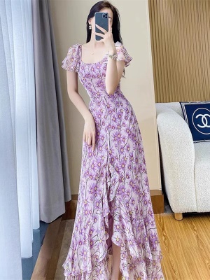 法式茶歇碎花连衣裙女2025夏季新款名媛气质高级感雪纺开叉长裙子