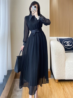 初秋新款黑色雪纺长袖连衣裙法式高级感气质女神范收腰百褶长裙子