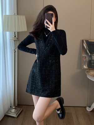 小香风背心连衣裙女2025秋冬新款配大衣马甲毛呢内搭套装裙小个子