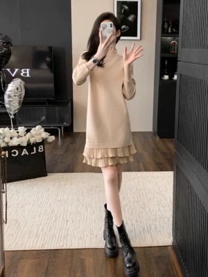针织鱼尾连衣裙女秋冬季气质高级感小个子打底内搭配大衣的毛衣裙