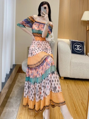 波西米亚海边沙滩度假一字肩雪纺连衣裙女仙2025新款露肩长裙子夏