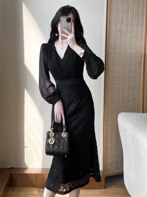 修身连衣裙早春季轻奢高级感女神范收腰显瘦小黑裙气质宴会晚礼服