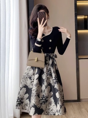 赫本风小黑裙连衣裙秋天冬季新款修身显瘦小礼服高定气质法式长裙