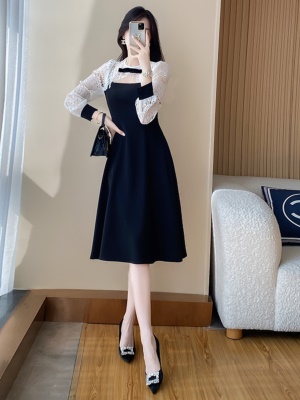 蕾丝拼接黑色连衣裙女2025春装新款高级感收腰显瘦气质赫本晚礼服
