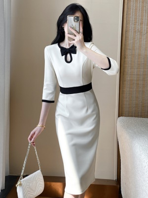 早秋新款正式场合连衣裙女气质时尚包臀裙子主持人上镜职业正装裙