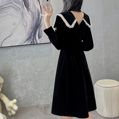 赫本丝绒娃娃领红色订婚连衣裙秋冬长裙高级感礼服裙高端轻奢小众