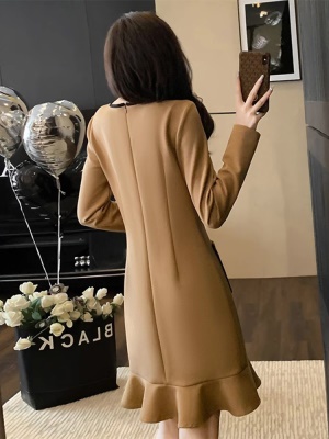 春季新款女装鱼尾裙子高端小香风收腰显瘦连衣裙小个子气质高级感