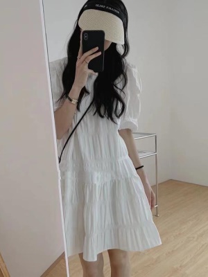 法式高级感白色连衣裙女夏小个子温柔风气质宽松显瘦仙女小白裙子