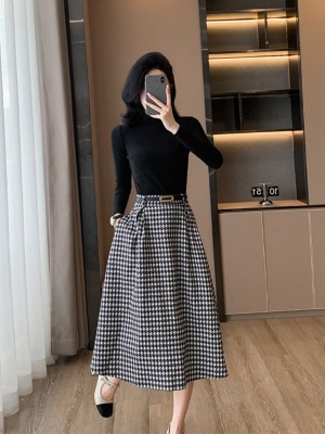 千鸟格半身裙早秋穿搭配套装两件套2025小香风时尚气质裙子高级感
