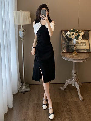 春夏女装新款设计感轻奢黑色礼服连衣裙高级感修身气质露肩小黑裙