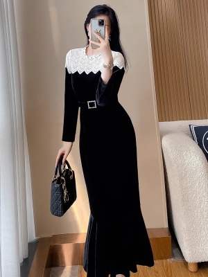 秋冬23新款法式丝绒连衣裙高端气质修身高级感黑色鱼尾晚礼服长裙