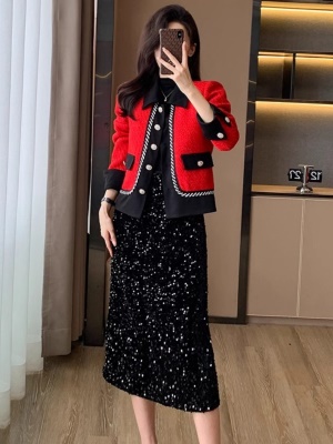 小香风红色毛呢外套女秋冬高端羽绒服加厚高级感喜庆过年短款上衣