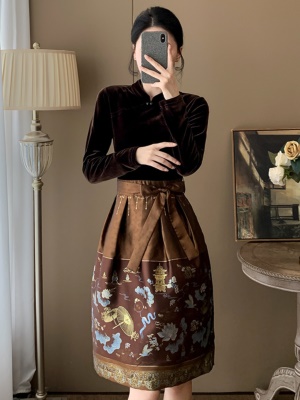 新中式长袖汉服连衣裙秋装新款高级感刺绣提花旗袍改良宴会晚礼服