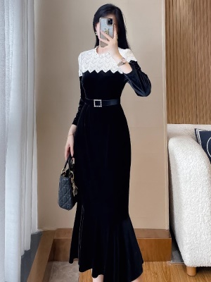 秋冬23新款法式丝绒连衣裙高端气质修身高级感黑色鱼尾晚礼服长裙
