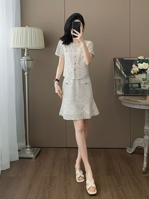 镂空蕾丝上衣百搭配半身裙两件套装女气质宽松夏季新款穿搭一整套