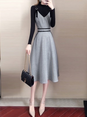套装裙两件套秋冬新款连衣裙女2025小香风气质成套毛衣搭配背带裙