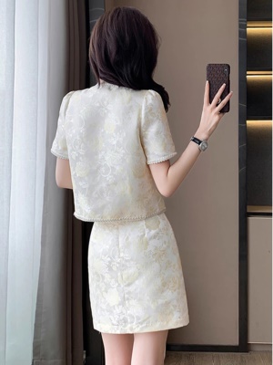 2025年新款时尚气质小香风短袖上衣套装女小个子夏季半身裙两件套