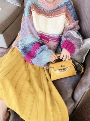 2025新款秋冬季温柔风甜美彩虹条纹毛衣减龄内搭针织宽松外穿上衣