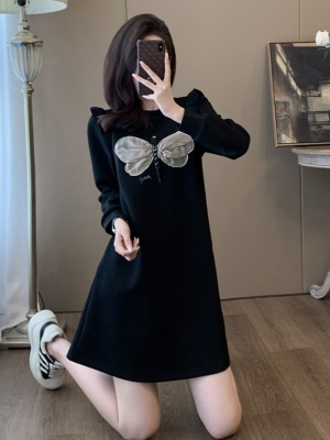 秋冬季黑色加绒加厚气质连衣裙高级感长袖宽松显瘦减龄裙子小个子