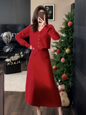 秋冬搭配礼服小香风套装裙新年红色毛衣针织针织开衫半身裙两件套