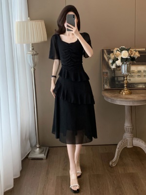 2025新款赫本风高端精致法式气质高级感雪纺黑色连衣裙女夏小黑裙