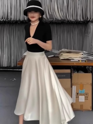 醋酸缎面长裙子显瘦a字杏色半身裙套装女2025新款夏装搭配一整套