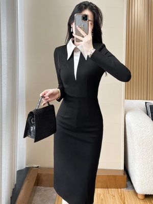 高端职业衬衫领连衣裙小黑裙ol通勤女神范高级感气质包臀裙子秋冬