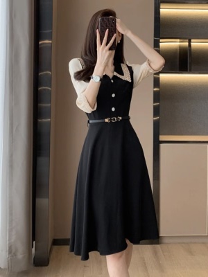 高级感小香风七分袖连衣裙2025春季新款气质收腰显瘦赫本小黑裙子