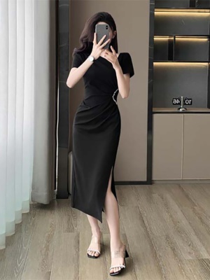 黑色修身显瘦包臀连衣裙女高级感气质名媛高端精致女神范裙子夏季