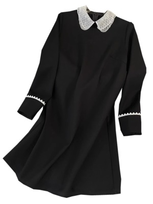 气质名媛小香风黑色娃娃领连衣裙高级感显瘦宽松洋气赫本风小黑裙