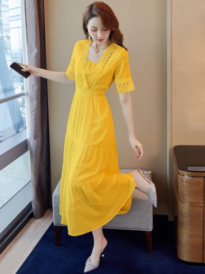 气质白色连衣裙女夏季2025新款超仙长裙三亚旅行海边度假沙滩裙子