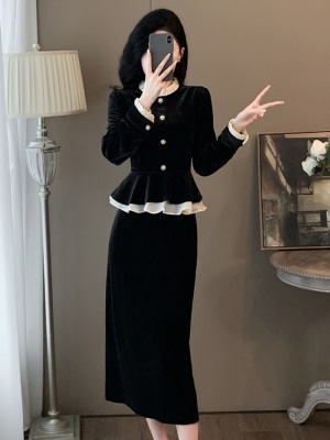秋季装搭配一整套时髦洋气小香风黑色丝绒半身裙套装女高级感礼服