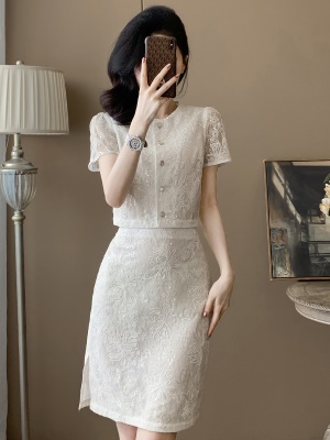 高级感小香风白色套装裙女2025夏季新款减龄短袖上衣半身裙两件套