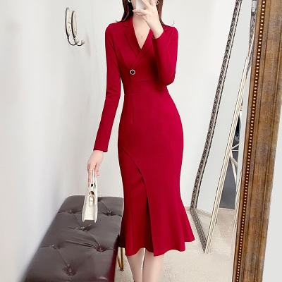 高级感红色鱼尾连衣裙订婚回门敬酒小礼服气质修身显瘦包臀裙秋冬