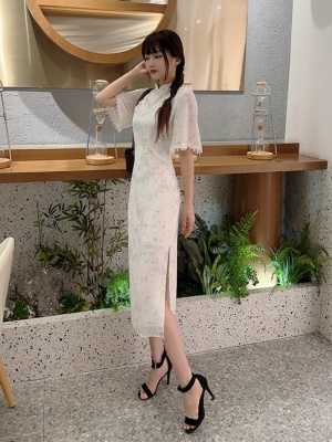 中式改良旗袍裙高端年轻气质女夏季2025新款包臀碎花国风连衣裙子