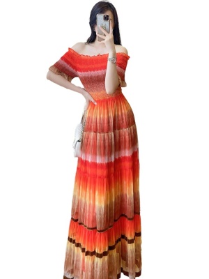 波西米亚一字肩三亚沙滩连衣裙2025夏装新款旅游海边度假露肩裙子