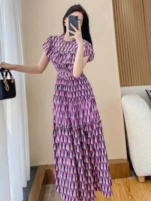 茶歇法式碎花雪纺连衣裙女夏2025夏季新款名媛气质显瘦高级感裙子