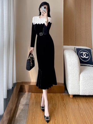 秋冬23新款法式丝绒连衣裙高端气质修身高级感黑色鱼尾晚礼服长裙