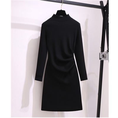 2025新款打底毛衣裙女秋冬季配大衣小个子包臀内搭黑色针织连衣裙