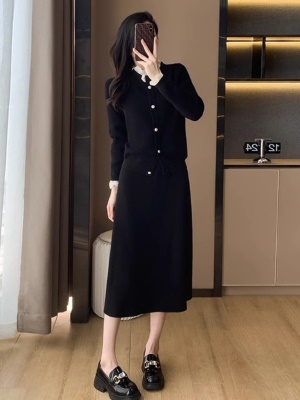 小香风时尚针织套装裙女秋冬新款韩剧富家千金洋气时髦毛衣两件套