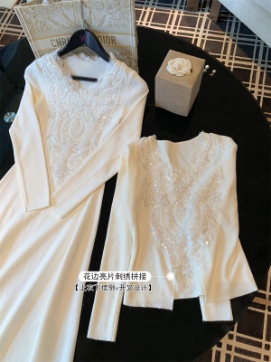「白贝母」花边刺绣拼接针织上衣女春秋新款打底衫