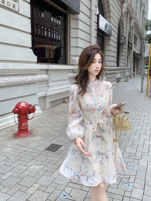 小香风印花系带连衣裙女2025春秋新款巨好看的裙子