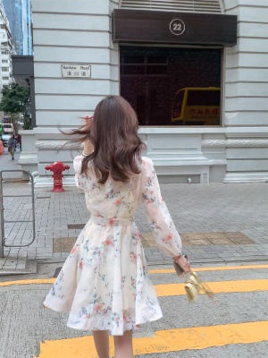 小香风印花系带连衣裙女2025春秋新款巨好看的裙子