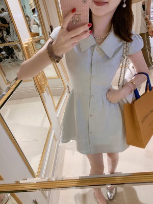 高级感连衣裙女2025夏季新款修身衬衫裙收腰短裙子
