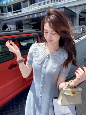 娃娃领小香风法式连衣裙女新款今年流行气质收腰裙子