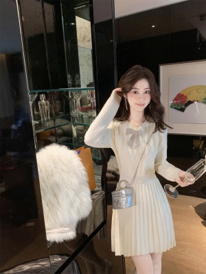 「柔情雅致」新款百褶针织连衣裙女春装名媛打底裙子