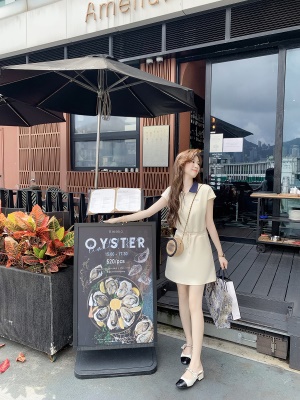 小清新翻领连衣裙女2025夏季新款气质收腰a字短裙子