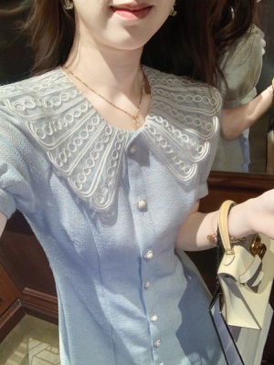 娃娃领小香风法式连衣裙女新款今年流行气质收腰裙子