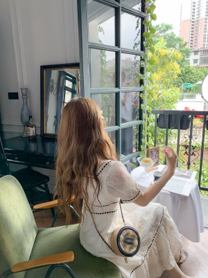 [限时折扣] 温柔风连衣裙女夏季2025新款锁骨高腰显瘦泡泡袖裙子